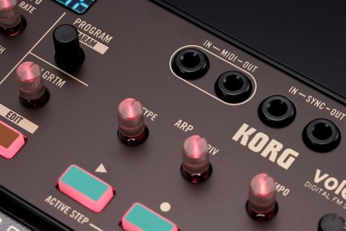 סינטיסייזר Korg Volca FM 2