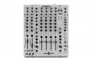 מיקסר דיגי למועדונים עם כרטיס קול Allen & Heath Xone:96 DJ
