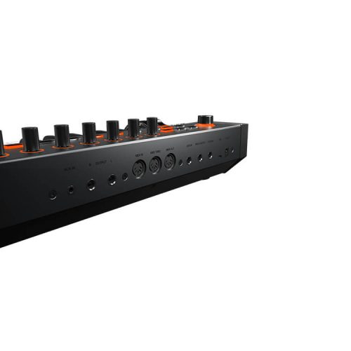 מקלדת שליטה חצי שקולה עם מנוע צליל מובנה MiDiPlus X6 Max