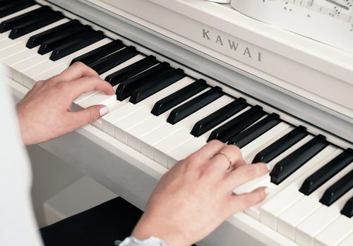 Kawai CN301 piano white 2