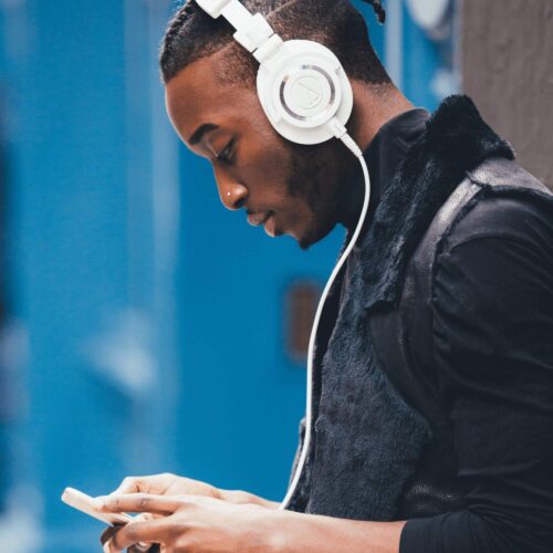 אוזניות אולפן Audio Technica ATH-M50X לבן