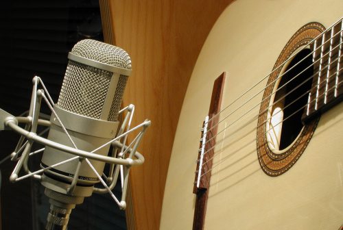 x1_M-147-Tube-Acoustic-Guitar_G